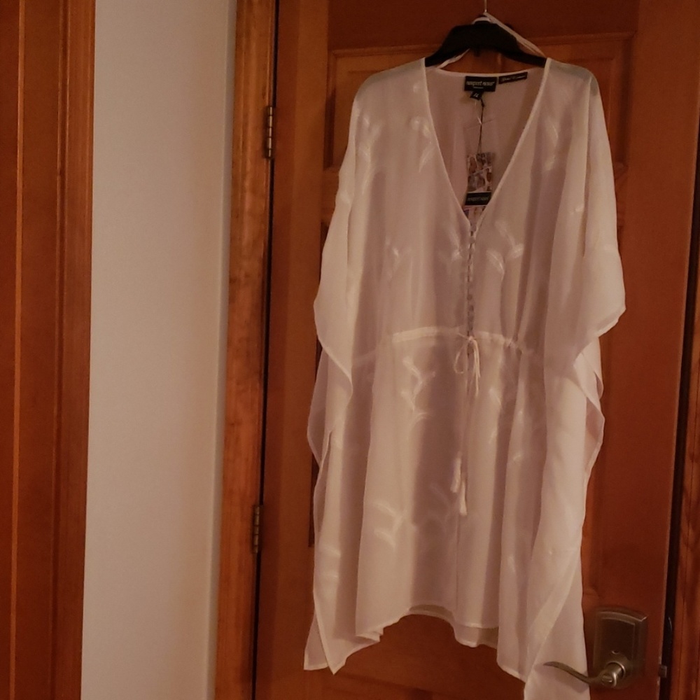 Women's swimsuit coverup